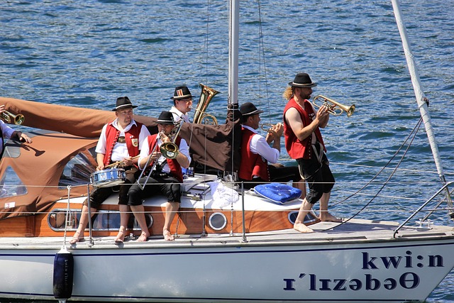 世界杯南美區預選賽阿根廷1-1智利 梅西點球破門桑切斯扳平分數.